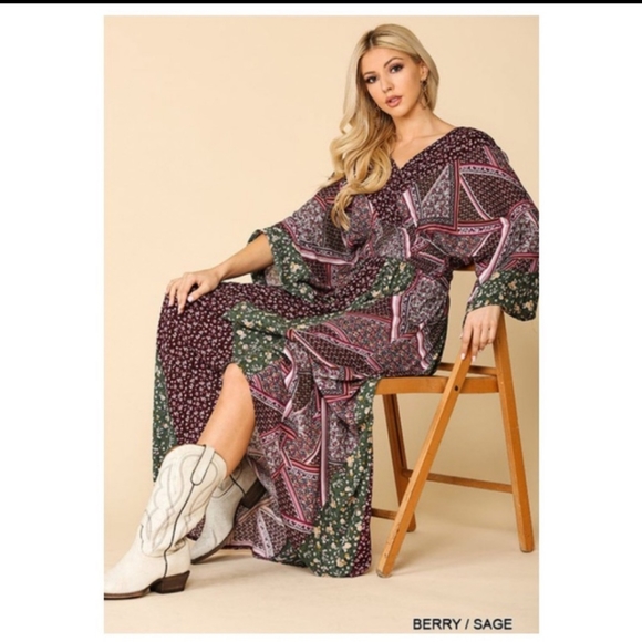 ***SOLD***FLORAL MIXED MAXI DRESS - Picture 4 of 5